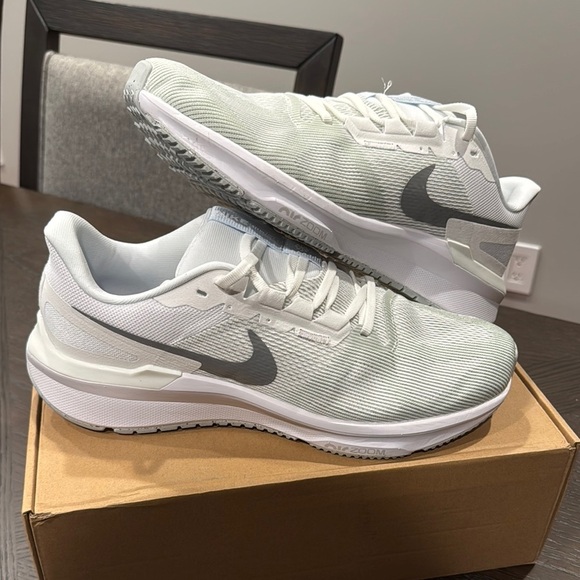 Nike Other - Nike Structure 25